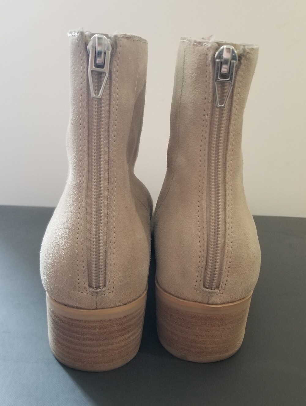 Dolce Vita Beige Suede Booties Size 9.5 - Picture 2 of 10